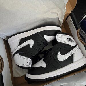 Nike Air Jordan 1 Retro High OG Toddler Size 6C Black White
